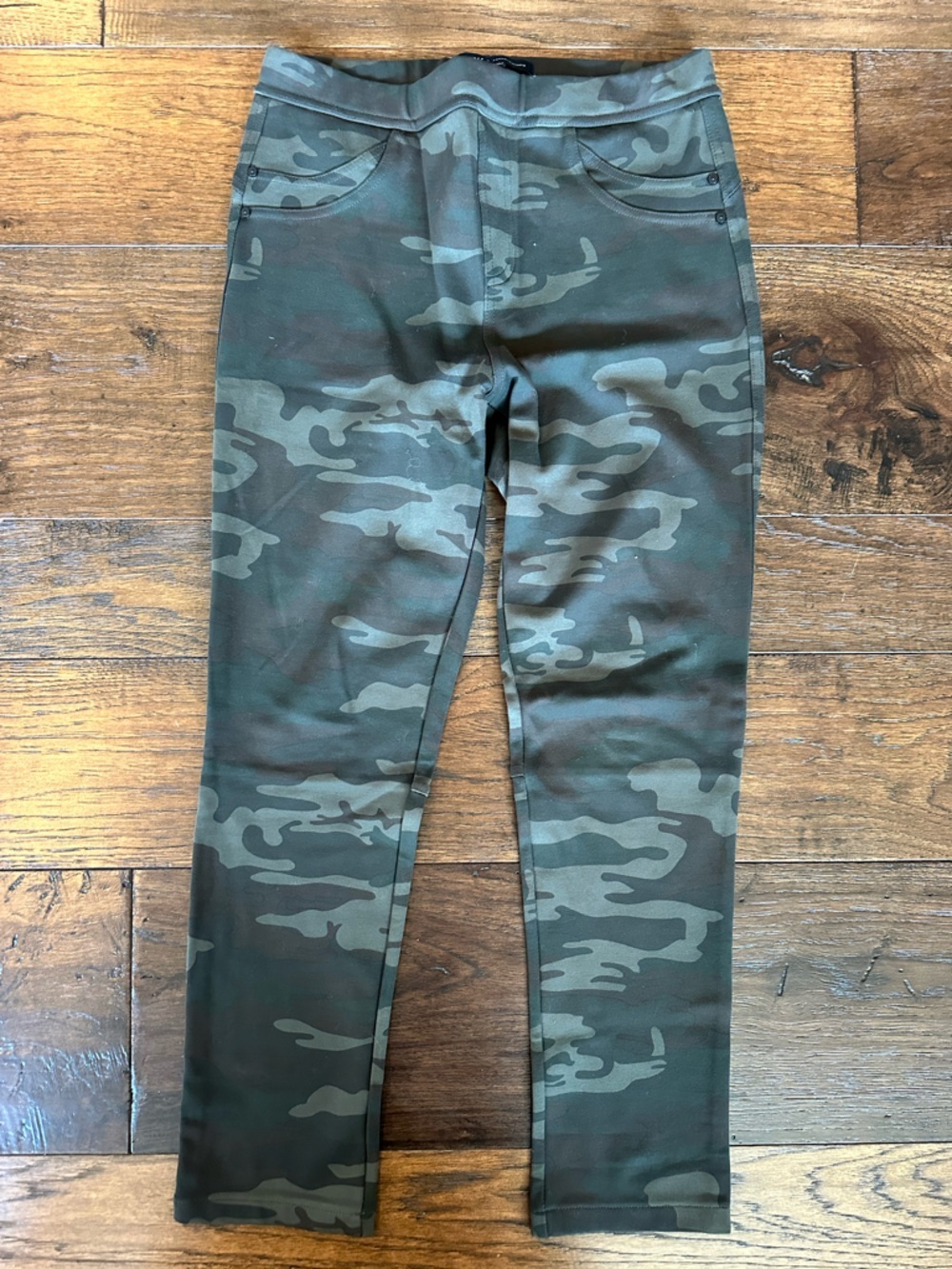 Sanctuary by Anthropologie Camo Print Slim Leg Women’s Pants - size Medium